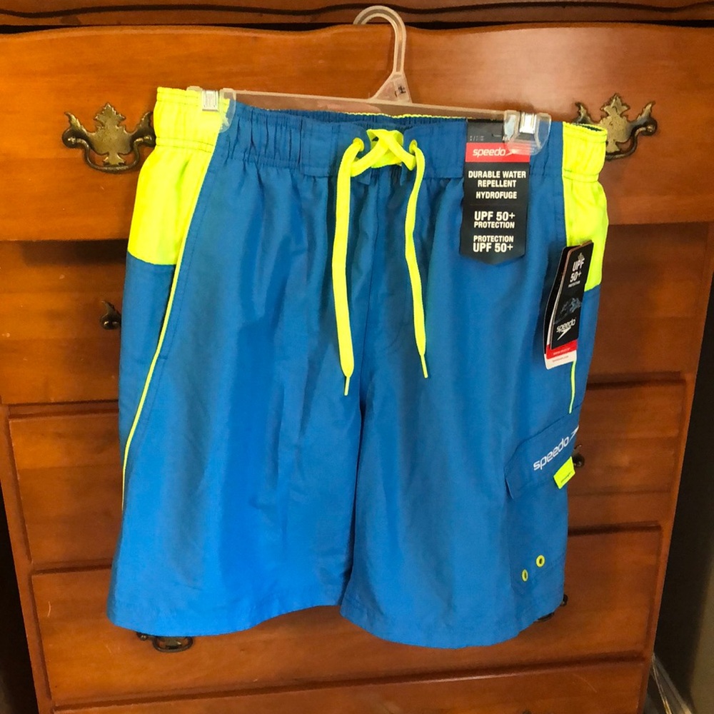 Speedo men medium swim shorts